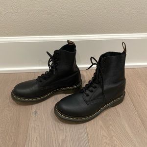 Doc Martens 1460 Pascal Virginia Leather US 8 UK 6